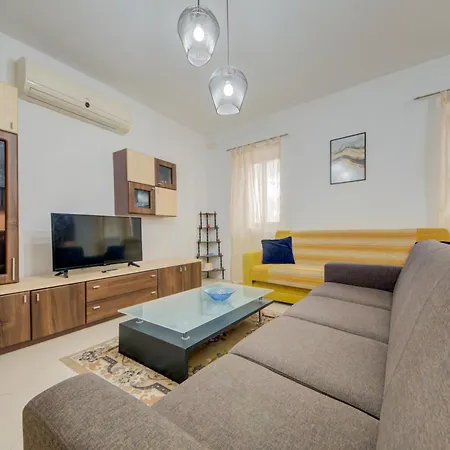 San Julien * Saint Julian's