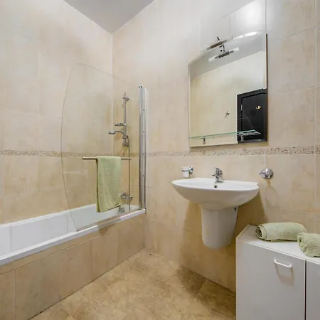 San Julien Apartment Saint Julian's