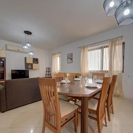 Apartamento San Julien San Julián